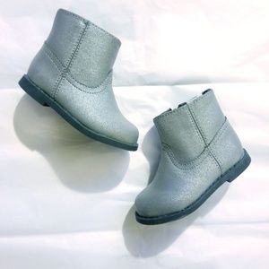 Crazy 8 Toddler Gray Ankle Boots Size 6